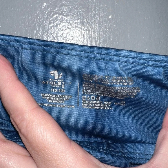 SZ 10/12 blue bike shorts with pockets. - Picture 2 of 3